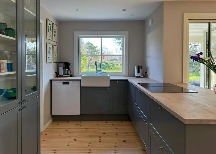 With Large Terrace In Nyaraló