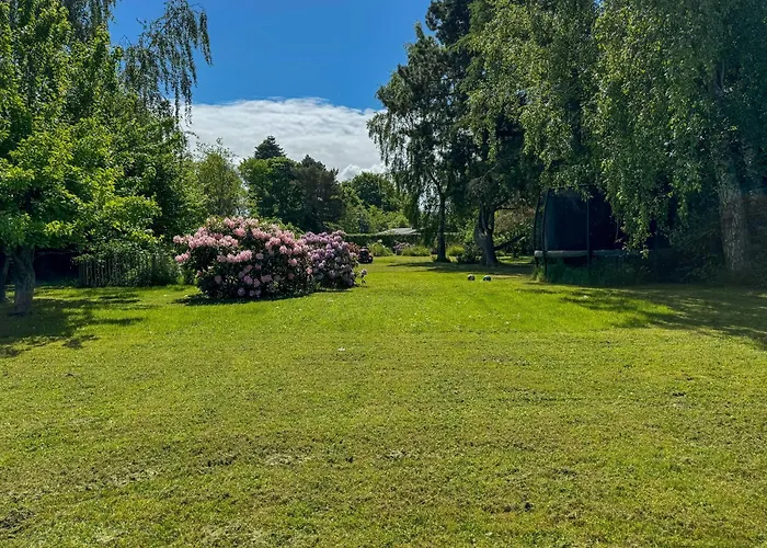 Nyaraló With Large Terrace In Tisvildeleje
